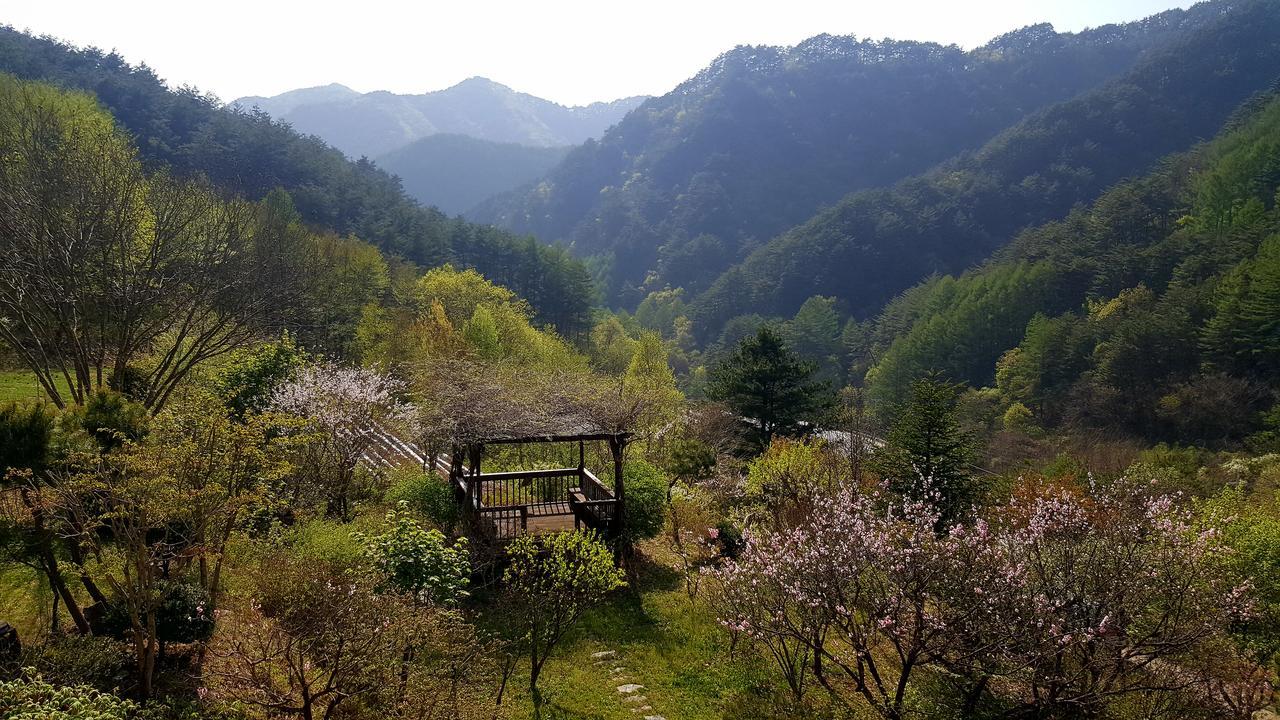 Fairy Tale Pension Пхёнчхан Экстерьер фото